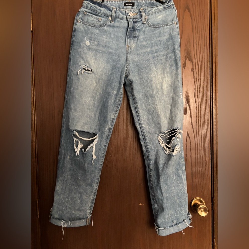 Express Boyfriend Jeans - loose fit medium distressed